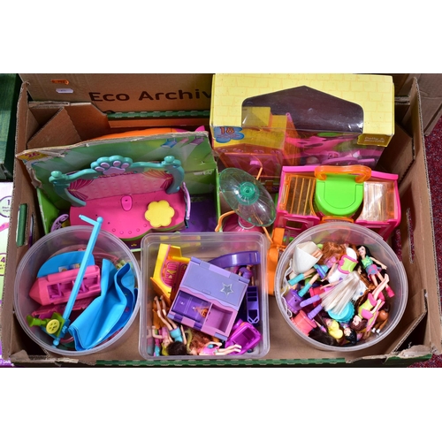 36 - AN EXTENSIVE COLLECTION OF BOXED AND UNBOXED ASSORTED POLLY POCKET DOLLS, CLOTHING AND ACCESSORIES, ... 