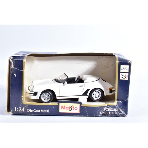 45 - A QUANTITY OF BOXED BBURAGO 1:24 SCALE DIECAST CAR MODELS, mix of 1930's and 1940's sports cars incl... 