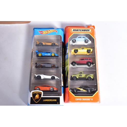 49 - A QUANTITY OF ASSORTED MODERN MATTEL HOT WHEELS AND MATCHBOX DIECAST VEHICLES, models from assorted ... 