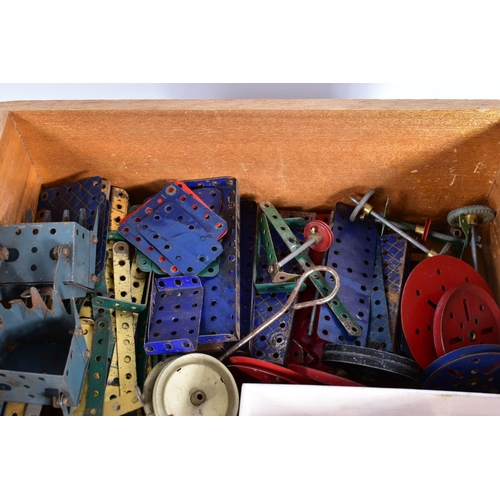 51 - A BOXED MECCANO OUTFIT No.3, incomplete, box damaged with a quantity of loose and assorted Meccano, ... 