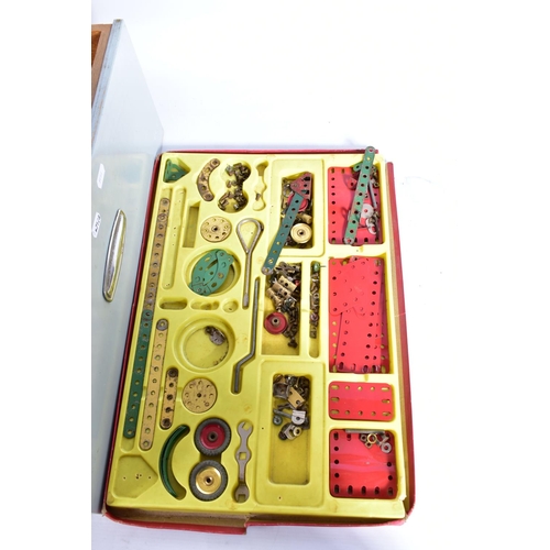 51 - A BOXED MECCANO OUTFIT No.3, incomplete, box damaged with a quantity of loose and assorted Meccano, ... 