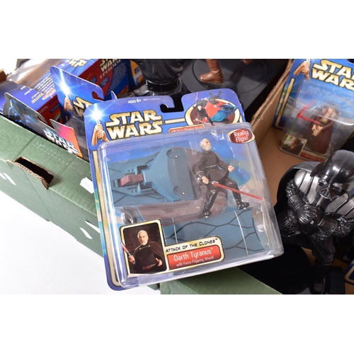 101 - A QUANTITY OF BOXED AND UNBOXED MODERN STAR WARS ITEMS, boxed items are mainly Hasbro Attack of the ... 