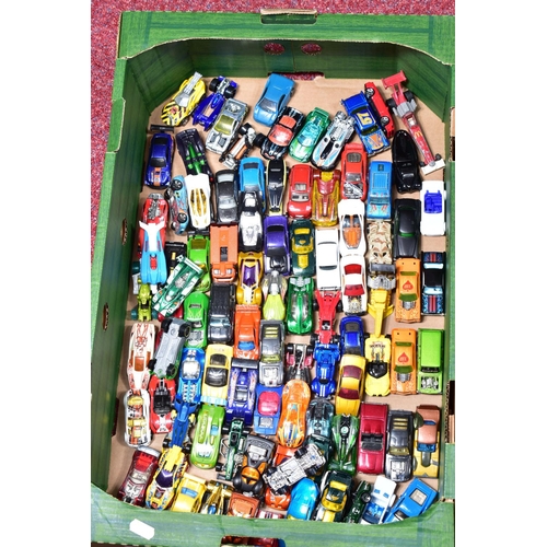 118 - A QUANTITY OF UNBOXED AND ASSORTED MAINLY MATTEL HOT WHEELS DIECAST VEHICLES, mainly recent issues, ... 