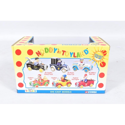 121 - A COMPLETE SET OF SIX CORGI CLASSICS NODDY IN TOYLAND MODELS AND FIGURES, Noddy, Mr. Plod, Toyland F... 