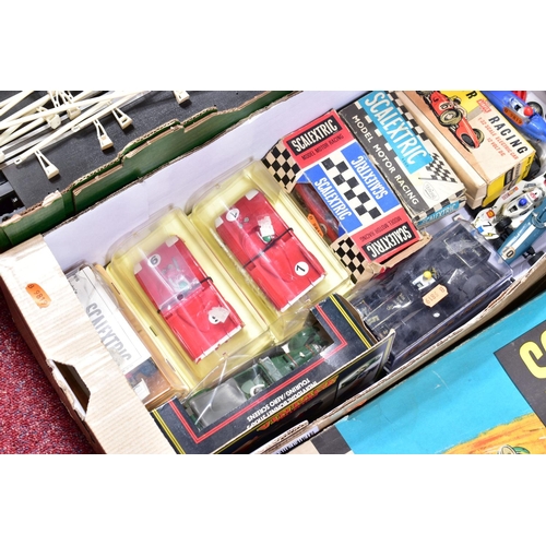 124 - A BOXED SCALEXTRIC VINTAGE MOTOR RACING SET, No.V3, with one Bentley 4.5 Litre Supercharged Racing C... 