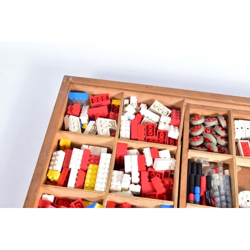 93 - AN ORIGINAL WOODEN LEGO SYSTEM BOX, containing a quantity of 1960's and 1970's Lego, to include Fire... 