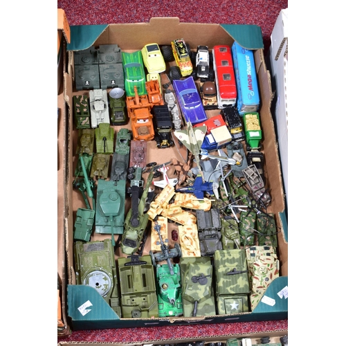 99 - A QUANTITY OF UNBOXED AND ASSORTED PLAYWORN DIECAST AND PLASTIC VEHICLES, to include Matchbox Major ... 