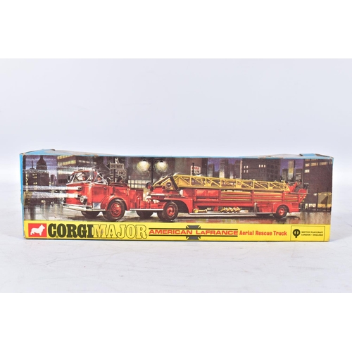 139 - A BOXED CORGI MAJOR TOYS AMERICAN LaFRANCE AERIAL RESCUE TRUCK, No.1143, appears largely complete, l... 