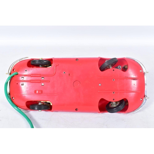 147 - A BOXED MARX TOYS BATTERY OPERATED PLASTIC JAGUAR E TYPE, not tested, missing one windscreen wiper, ... 