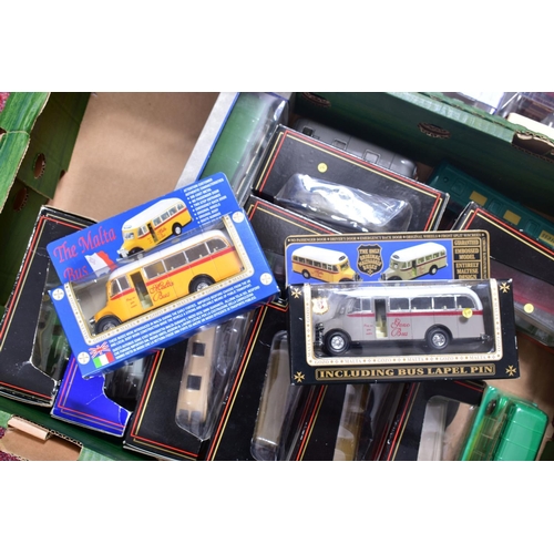 194 - A QUANTITY OF BOXED CORGI CLASSICS, CORGI OOC AND EFE BUS AND COACH MODELS, some of the OOC models s... 