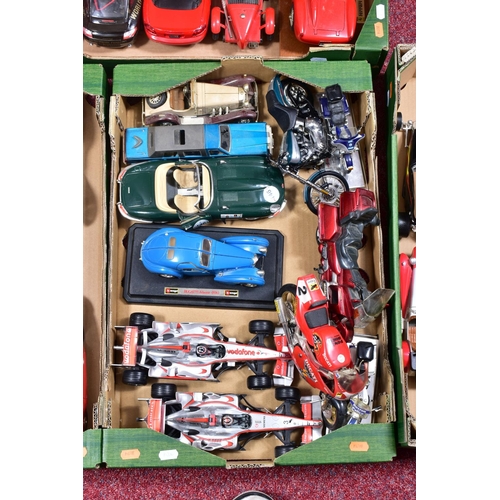 200 - A QUANTITY OF UNBOXED AND ASSORTED MODERN DIECAST AND PLASTIC CAR AND MOTORCYCLE MODELS, mainly 1/18... 