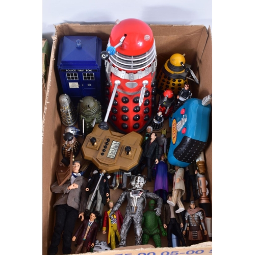 205 - A QUANTITY OF BOXED AND UNBOXED MODERN DOCTOR WHO FIGURES, to include boxed Action Figure Six Figure... 