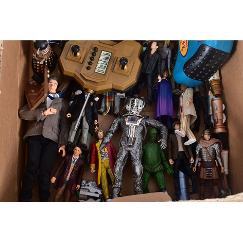 205 - A QUANTITY OF BOXED AND UNBOXED MODERN DOCTOR WHO FIGURES, to include boxed Action Figure Six Figure... 