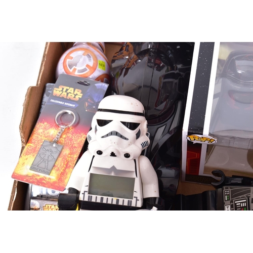 210 - A QUANTITY OF MAINLY BOXED STAR WARS TOYS AND COLLECTIBLES, to include Royal Mail Souvenir Stamp pac... 