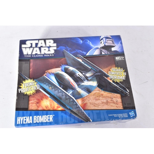 226 - A COLLECTION OF MODERN LFL STAR WARS VEHICLES AND AIRCRAFTS, to include a boxed Hyena Bomber, appear... 