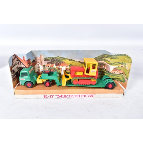 238 - A BOXED BRITAINS DUMP TRUCK, No.9670 AND A BOXED MATCHBOX KING SIZE FORD D SERIES AND LOWLOADER WITH... 