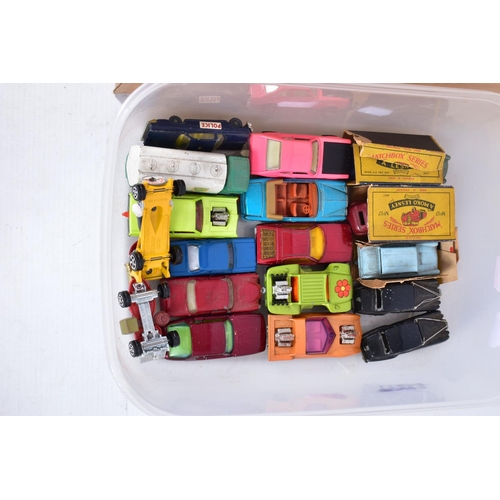 239 - A QUANTITY OF UNBOXED AND ASSORTED PLAYWORN MATCHBOX DIECAST VEHICLES, mixture of 1-75 series, Major... 