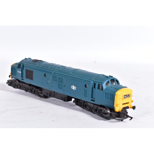 329 - FOUR UNBOXED HORNBY RAILWAYS OO GAUGE CLASS 37 LOCOMOTIVES, No's. D6975, repainted B.R. green livery... 