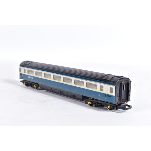 331 - A QUANTITY OF UNBOXED AND ASSORTED HORNBY OO GAUGE INTERCITY 125 HIGH SPEED TRAIN ITEMS,  comprising... 