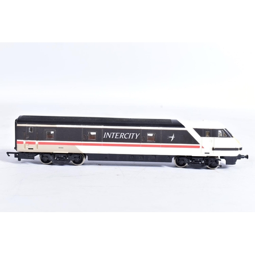 331 - A QUANTITY OF UNBOXED AND ASSORTED HORNBY OO GAUGE INTERCITY 125 HIGH SPEED TRAIN ITEMS,  comprising... 