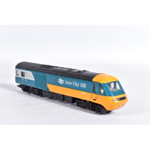 331 - A QUANTITY OF UNBOXED AND ASSORTED HORNBY OO GAUGE INTERCITY 125 HIGH SPEED TRAIN ITEMS,  comprising... 