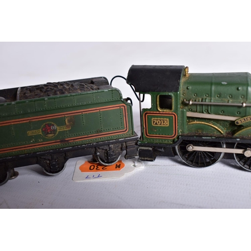 343 - TWO UNBOXED HORNBY DUBLO LOCOMOTIVES, Castle class 'Bristol Castle' No.7013, B.R. lined green livery... 