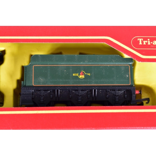 351 - A BOXED WRENN RAILWAYS OO GAUGE CLASS R1 TANK LOCOMOTIVE, No.1127, Southern green livery (W2207), wi... 