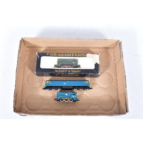 375 - THREE GRAHAM FARISH N GAUGE LOCOMOTIVES, boxed class 08 Shunter No.D4019, B.R. green livery (1005), ... 