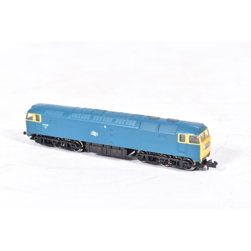 375 - THREE GRAHAM FARISH N GAUGE LOCOMOTIVES, boxed class 08 Shunter No.D4019, B.R. green livery (1005), ... 