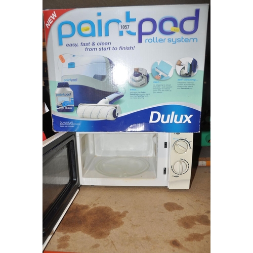 1057 - HOUSEHOLD ELECTRICALS to include Dulux paint pod roller system in original box and a Asda P70B17P-C6... 