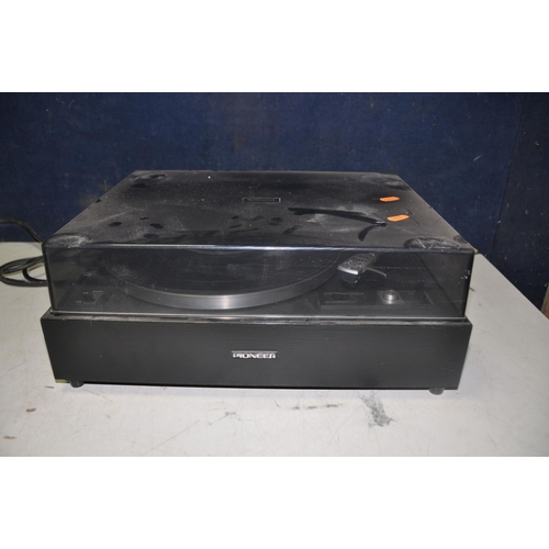 1101 - A PIONEER PL-15R TURNTABLE (condition- in good used condition) (PAT pass and powers up)