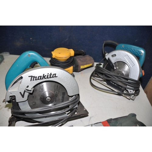 1115 - A COLLECTION OF POWERTOOLS to include two Makita circular saws, a Makita SR1600 and a Makita N500, D... 