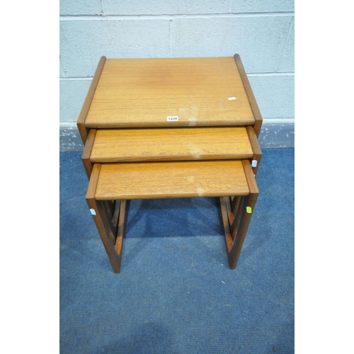 1226 - A G PLAN QUADRILLE NEST OF THREE TABLES, largest width 54cm x depth 44cm x height 50cm (condition - ... 