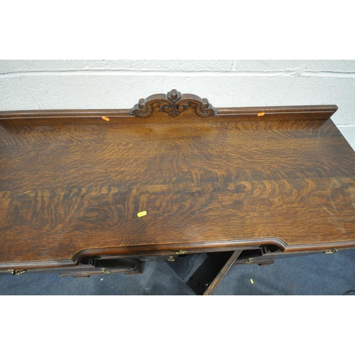 1289 - A 1940'S OAK SIDEBOARD, with three drawers, width 137cm x depth 52cm x height 103cm, and an oak bure... 