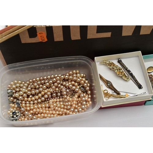 164 - A BOX OF COSTUME JEWELLERY, to include beaded necklaces, shell necklaces, imitation pearl necklaces ... 