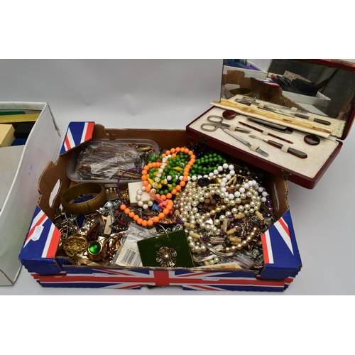 166 - A BOX OF ASSORTED ITEMS, to include a pair of white metal half hoop earrings, a white metal signet r... 