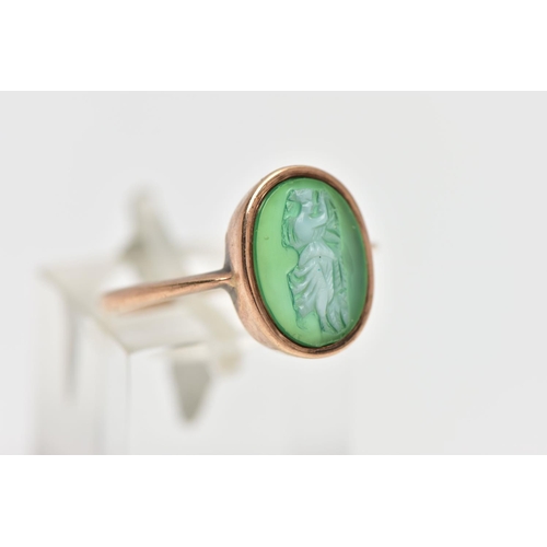 17 - A 9CT ROSE GOLD CAMEO RING, oval green and white chalcedony cameo depicting a lady, collet set stamp... 