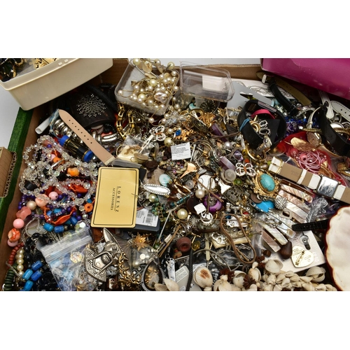 173 - A BOX OF ASSORTED COSTUME JEWELLERY AND OTHER ITEMS, to include a small quantity of wristwatches wit... 