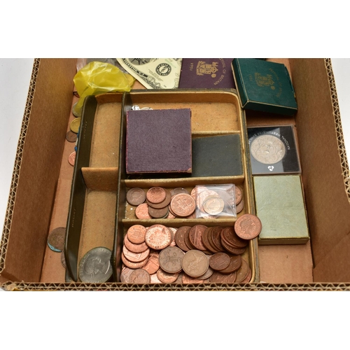 194 - A CARDBOARD BOX CONTAINING AMOUTS OF MIXED COINAGE TO INCLUDE, a bag with euro coins, a 1909 Bronze ... 