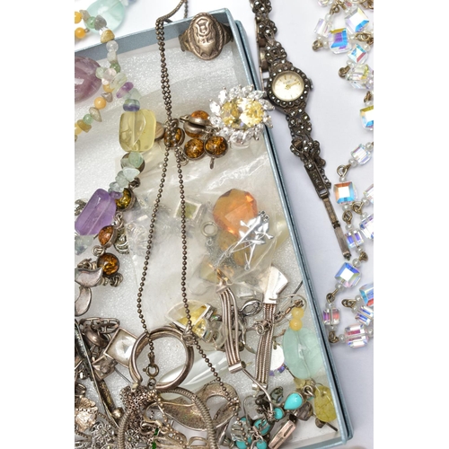 43 - AN SELECTION OF PREDOMINANTLY SILVER AND COSTUME JEWELLERY, to include two ladies mid 20th century s... 