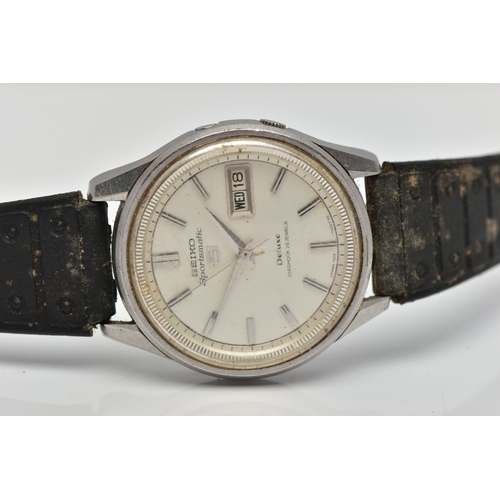 51 - A 'SEIKO SPORTSMATIC DELUXE' WRISTWATCH, working at time of cataloguing, round silver dial signed 'S... 