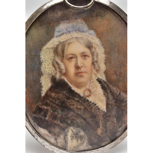 53 - AN EARLY 20TH CENTURY SILVER MINIATURE PORTRAIT AND TWO BROOCHES, to include a large oval silver por... 