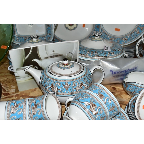 316 - A WEDGWOOD 'FLORENTINE' TURQUOISE DINNER AND TEA SET, comprising eight dinner plates, eight dessert ... 