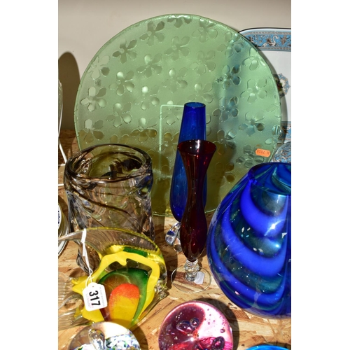 317 - A GROUP OF STUDIO GLASS, comprising a Murano style angel fish, a Whitefriars knobble and swirl vase ... 