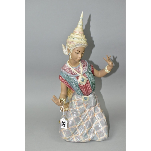 347 - A LLADRO GRES FIGURE THAI GIRL KNEELING', NO.2069, sculpted by Vincente Martinez, issued 1977-1999, ... 