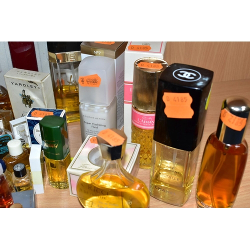 404 - A GROUP OF PERFUMES AND PERFUME BOTTLES, to include Eau de Parfum and Eau de Toilette, a miniature C... 