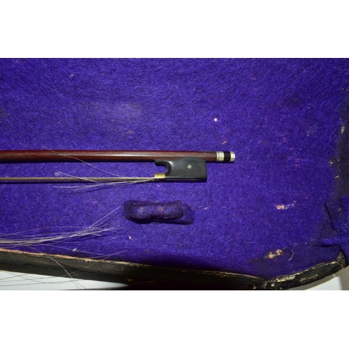 434 - A TWENTIETH CENTURY CASED VIOLIN, with one-piece back, wooden case and bow (1) (Condition report: fa... 