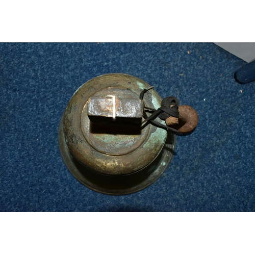 456 - A VINTAGE BELL, in bell metal, with iron clapper, diameter 25cm, heavy (1) (Condition report: clappe... 