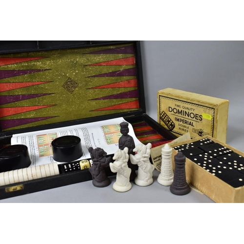 475 - ONE BOX OF CHESS AND CLASSIC BAR GAMES, to include a bar skittles board, length 85cm x width 61cm, b... 