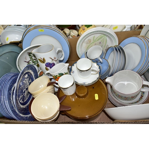 486 - SIX BOXES OF CERAMICS, DINNERWARE AND ORNAMENTS,  to include Royal Worcester 'Evesham' pattern circu... 